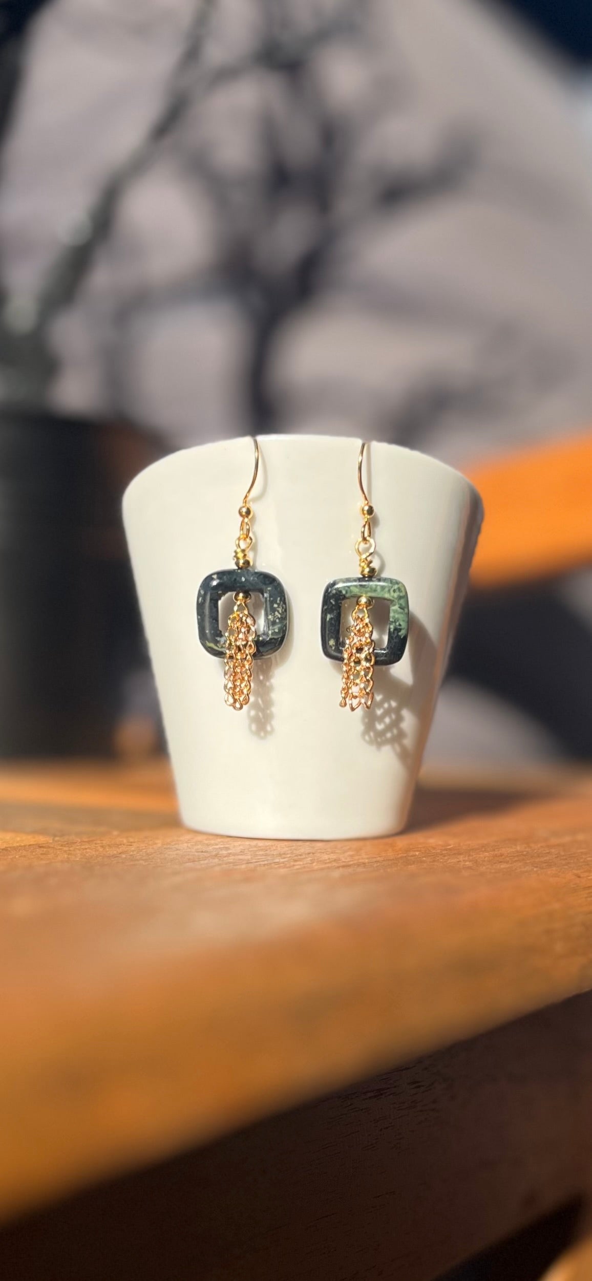Mahanoro Earrings